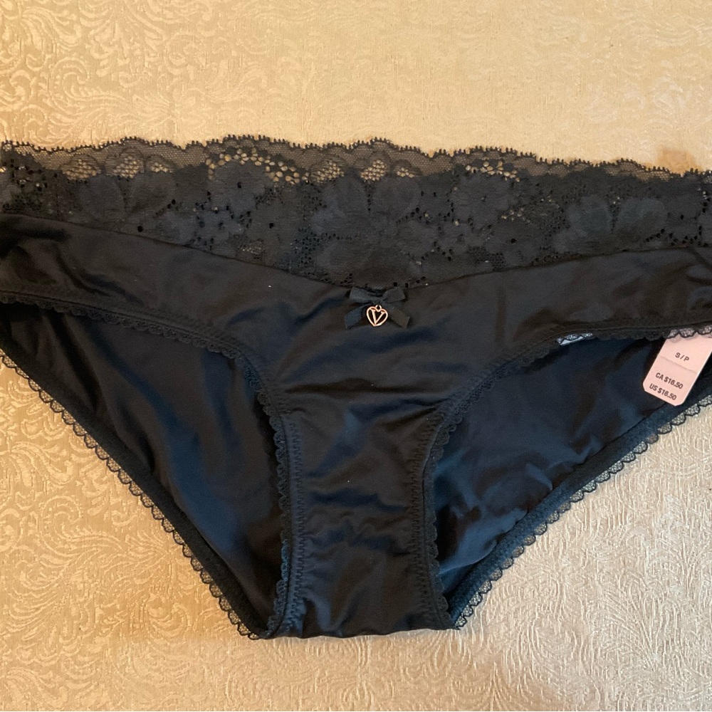 Victoria’s Secret Black Body By Victoria hiphugger/hipster